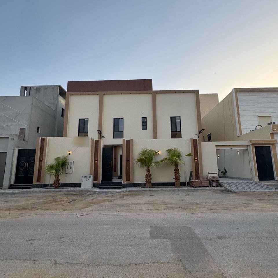 فيلا مع شقتين | M1