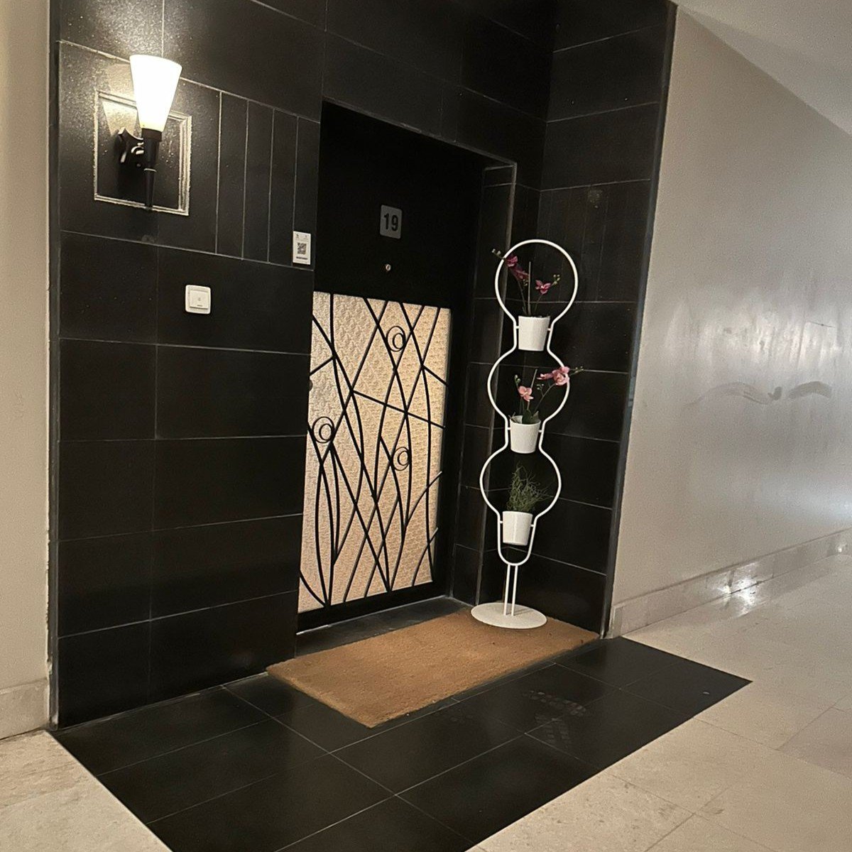 شقة دورين للإيجار | M5